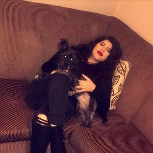 Meet your Posher, Clara